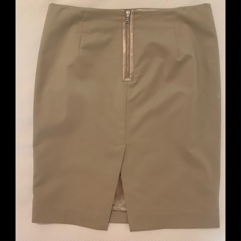 Tahari khaki short skirt